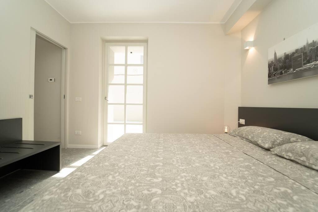 Apt 2 Min From The Cathedral With Private Parking Como Exterior photo